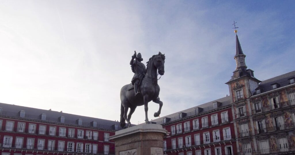 Vivir en lugares históricos de Madrid, Gavirentals