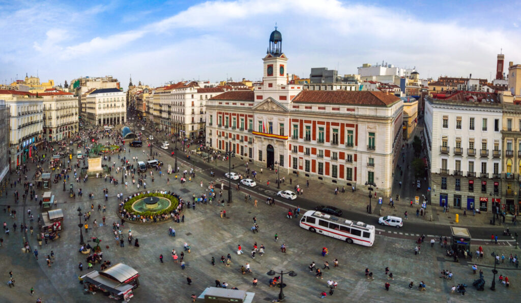 Historia del reloj de la Puerta del Sol, Gavirental